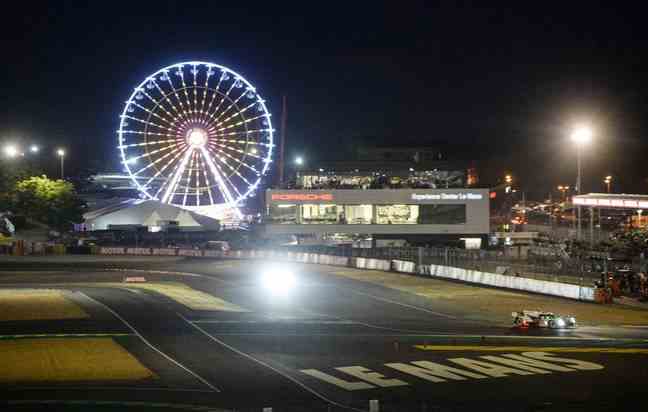 The Le Mans circuit at night.  (Photo by JEAN-FRANCOIS MONIER / AFP)