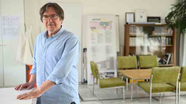 Lack of space in Munich: Board member Uwe Oldenburg initially missed romance himself.