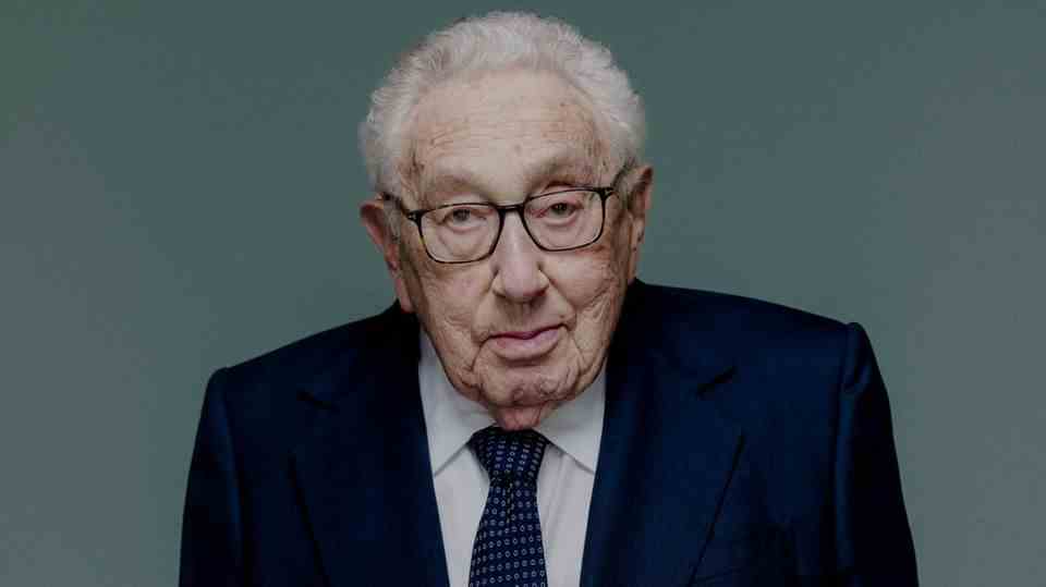 Henry Kissinger in his Manhattan office