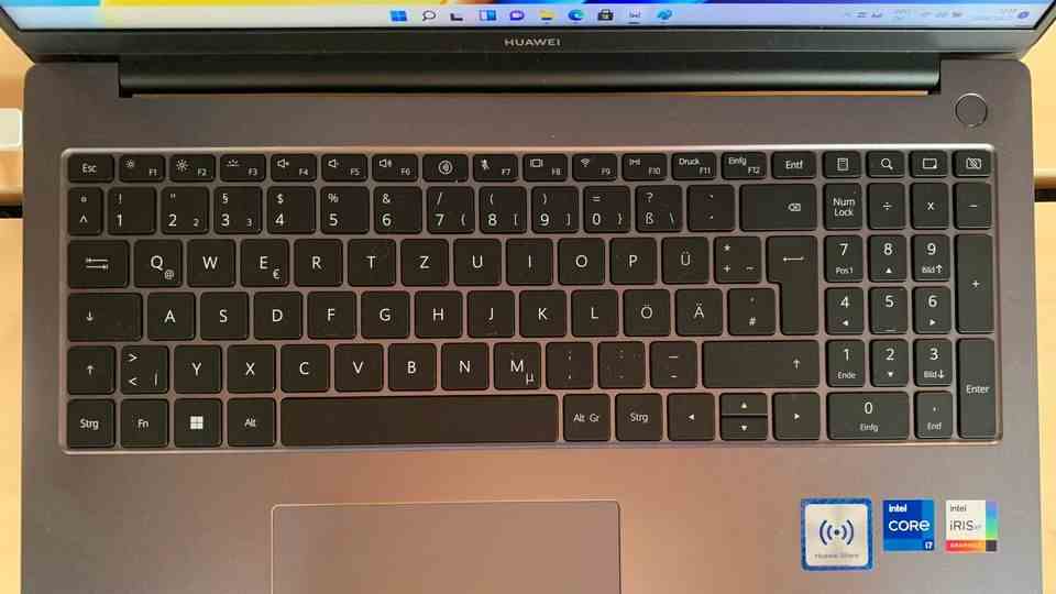 The MateBook D16 keyboard