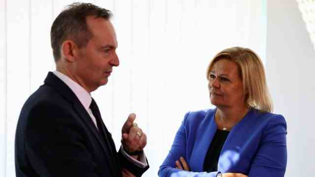 Air traffic: Interior Minister Nancy Faeser, here with Transport Minister Volker Wissing, wants to help the airports.