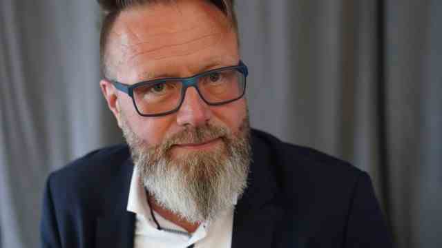 Doppelganger: Rostock's mayor, Claus Ruhe Madsen