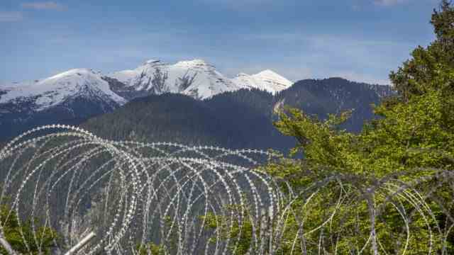 G-7 summit in Elmau: The G-7 summit in Elmau 2015 had many faces: There were the magnificent, snow-covered Alpine peaks with barbed wire...