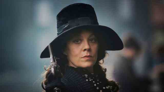 Final season of "Peaky Blinders": Matriarch and Tommy's afterlife mentor: Helen McCrory, who died in 2021, as Polly Gray in the first season of "Peaky Blinders".