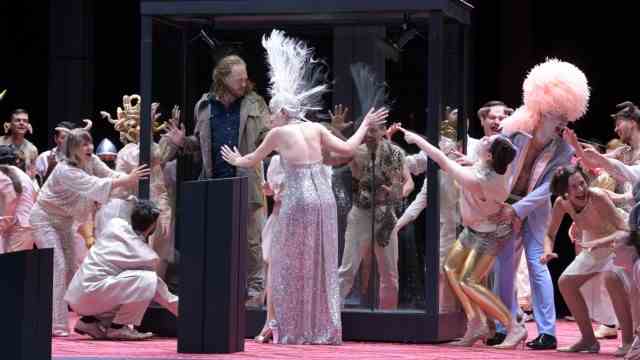 "Ulisse" in Frankfurt: orgy at Penelope's court