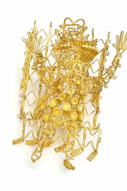 Exhibition Munich: "King Nebuchadnezzar 1" is the name of this gold work by Robert Baines.