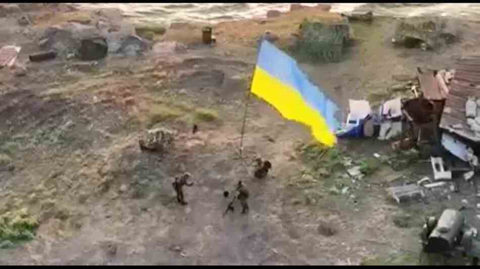 Schlangeninsel: Ukraine-Flagge weht wieder