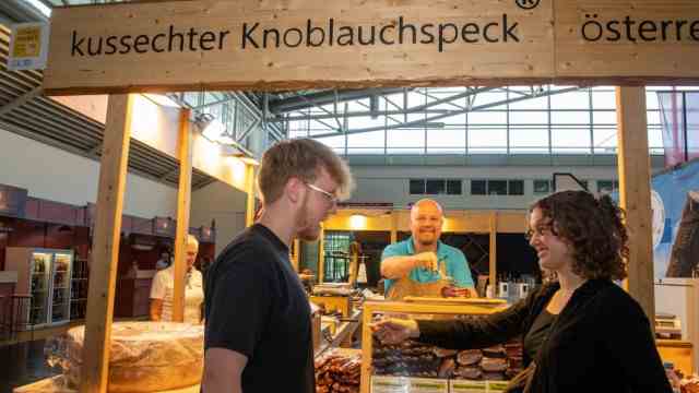 International Crafts Fair Munich: "Kiss-proof garlic bacon" is available from Thomas Moosbrugger.
