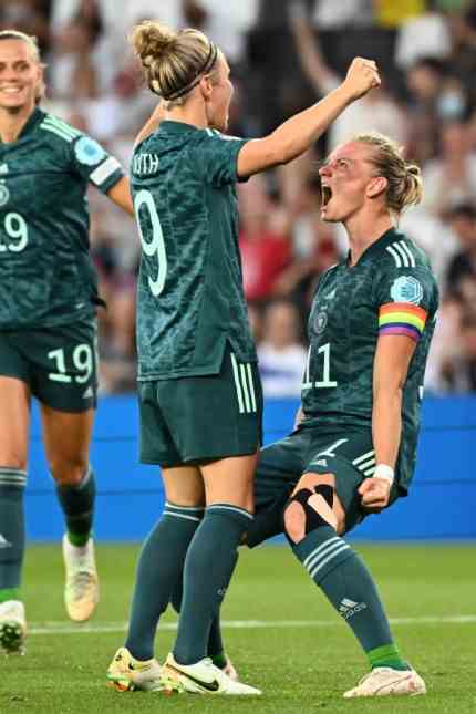 European Football Championship: Cheers: Alexandra Popp (right) celebrates after her goal to make it 2-0 against Finland.  It was the striker's third goal of the tournament.