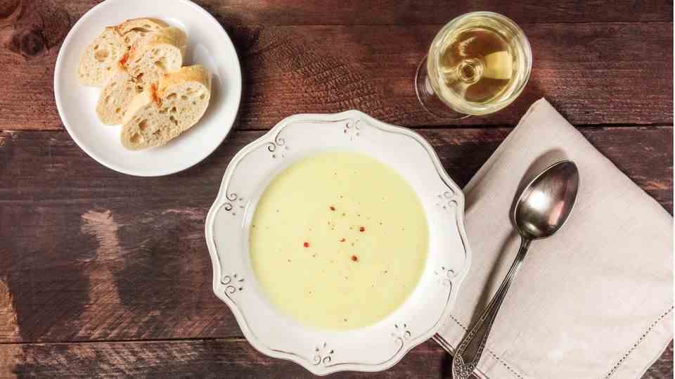 The South Tyrolean wine soup