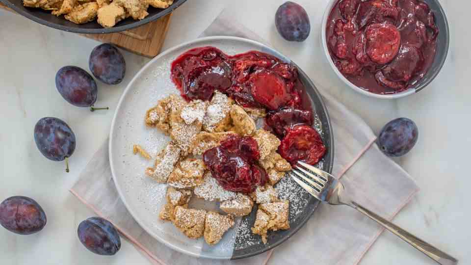 South Tyrolean cuisine Curd pancakes with plums