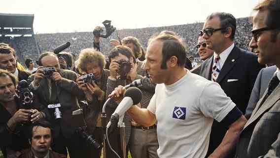 Farewell game for Uwe Seeler in the Volksparkstadion in 1972 © Witters Photo: Wilfried Witters