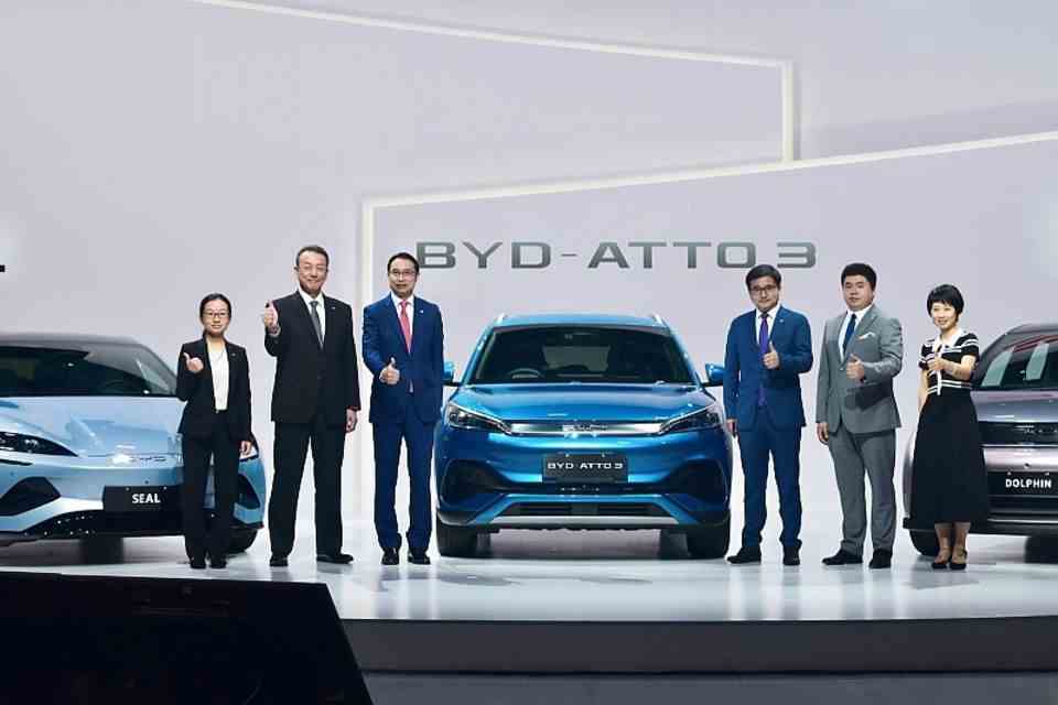 BYD launches in Japan