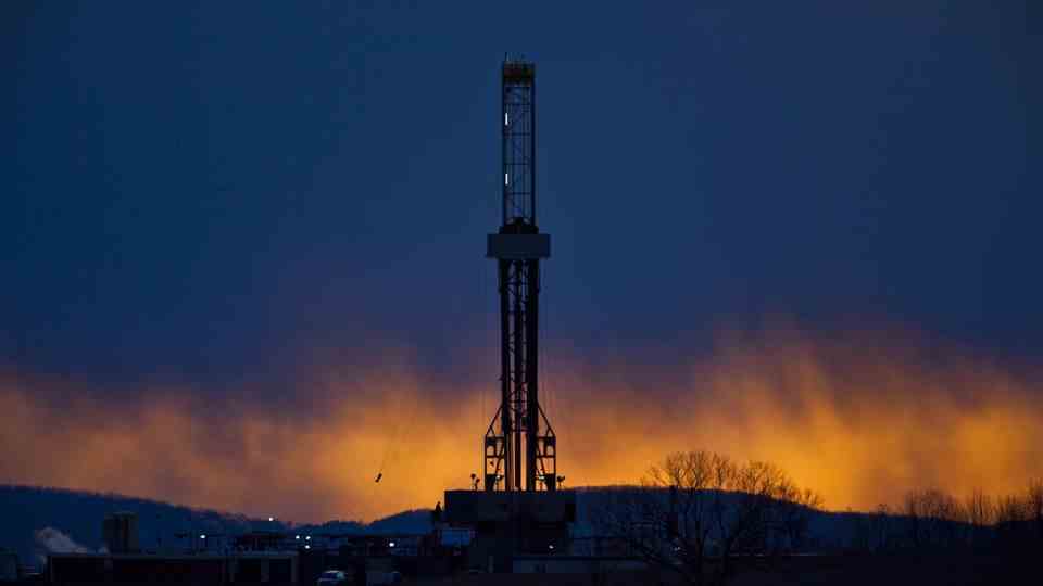 Fracking derrick in the USA