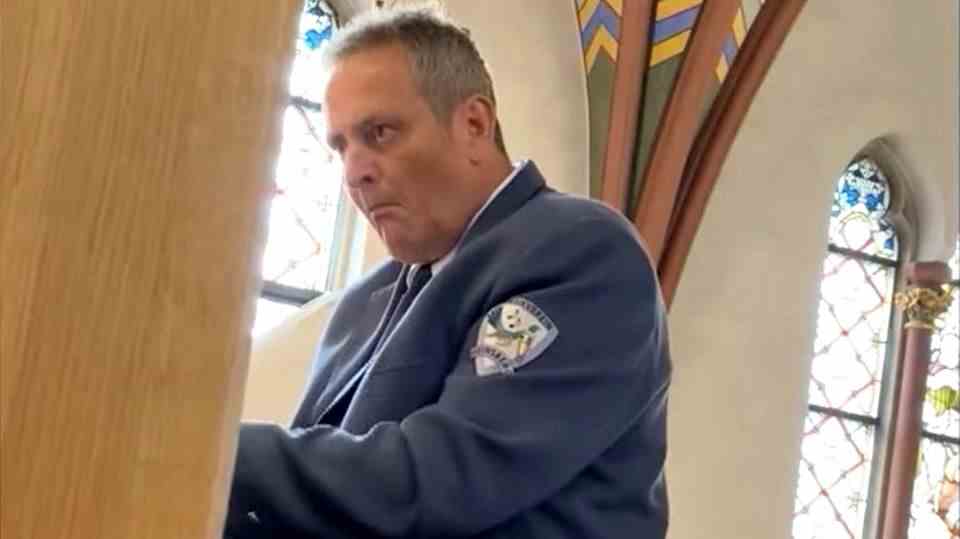 Organist plays Ballermann hit "layla" in church - and inspires visitors