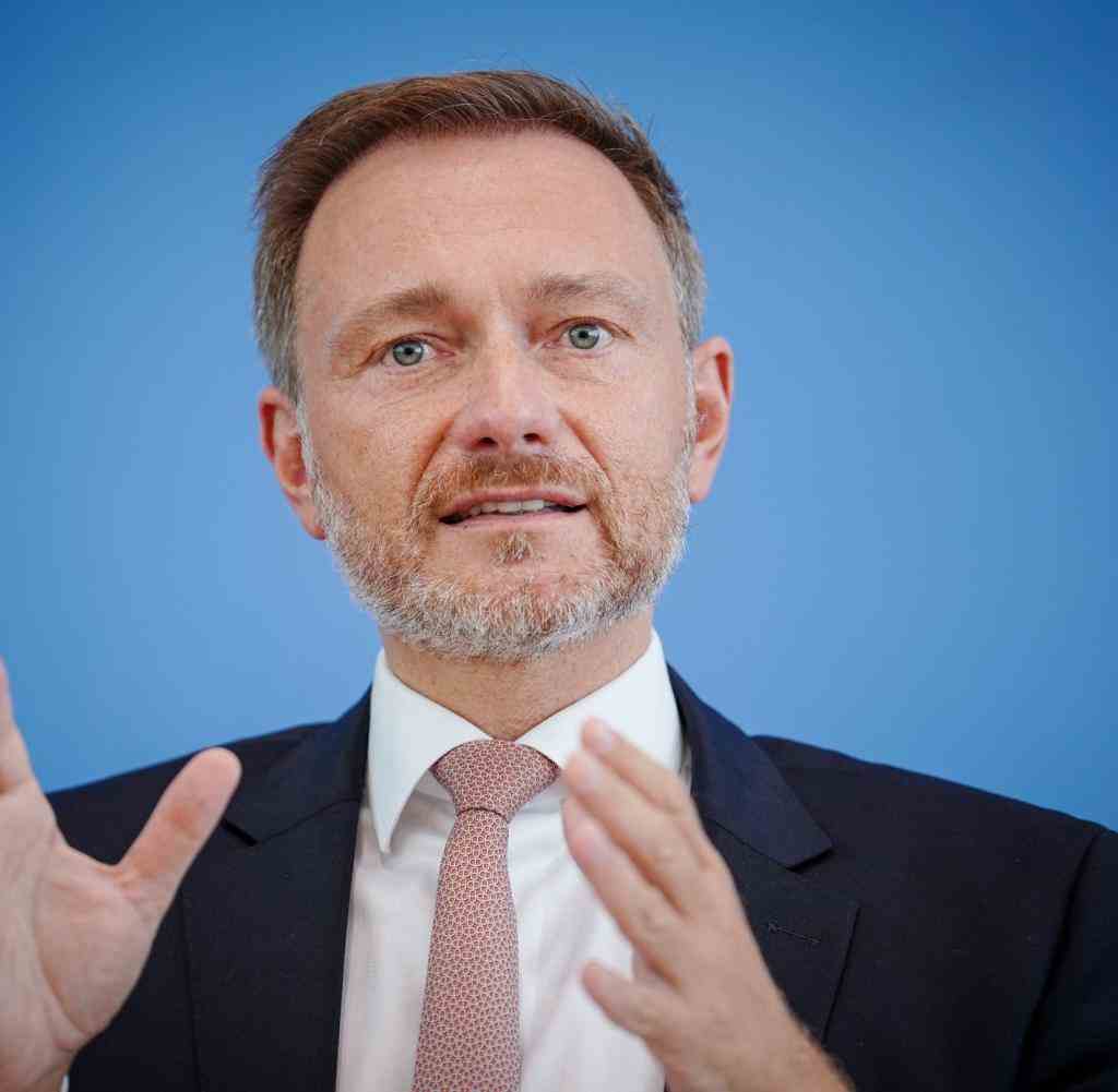 FDP Finance Minister Christian Lindner is in favor of increasing the commuter allowance