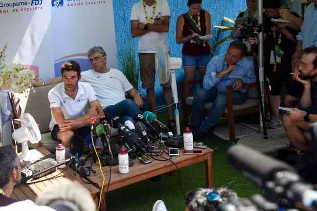 Marc Madiot, here in July 2019 alongside Thibaut Pinot, during a press conference during the Tour de France.