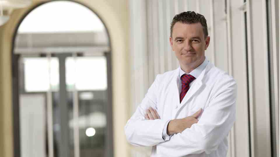 Infectiologist Clemens Wendtner