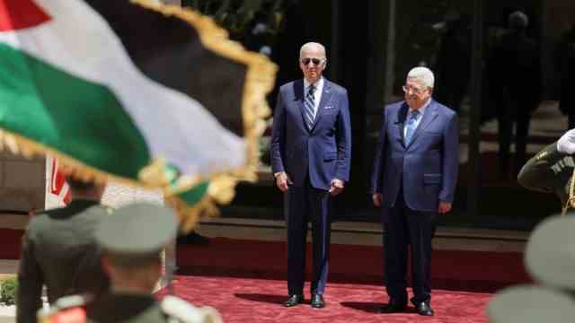 The United States and the Middle East: US President Joe Biden with Palestinian President Mahmoud Abbas in Bethlehem.