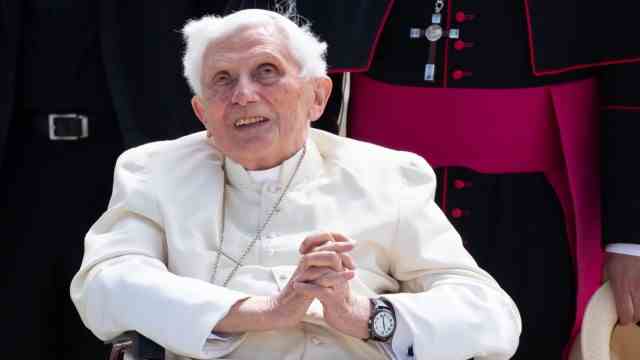 After the church scandal: After his visit to his old homeland in June 2020, Pope Emeritus Benedict XVI.  from Munich Airport from Bavaria back to Italy.