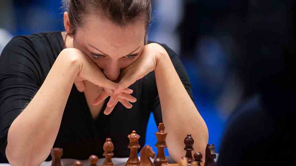 Knight on C5?  Elisabeth Pähtz, 36, sinks into strategic thoughts at the European Chess Championship in Čatež, Slovenia