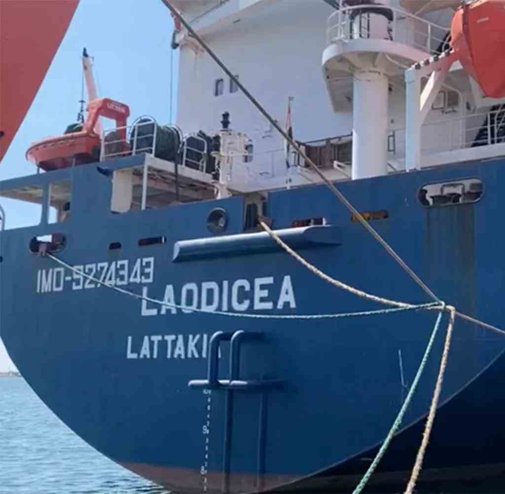 Die „Laodicea“ liegt in Tripoli vor Anker. Laut Ukraine soll sie von Russland gestohlenes Getreide transportieren