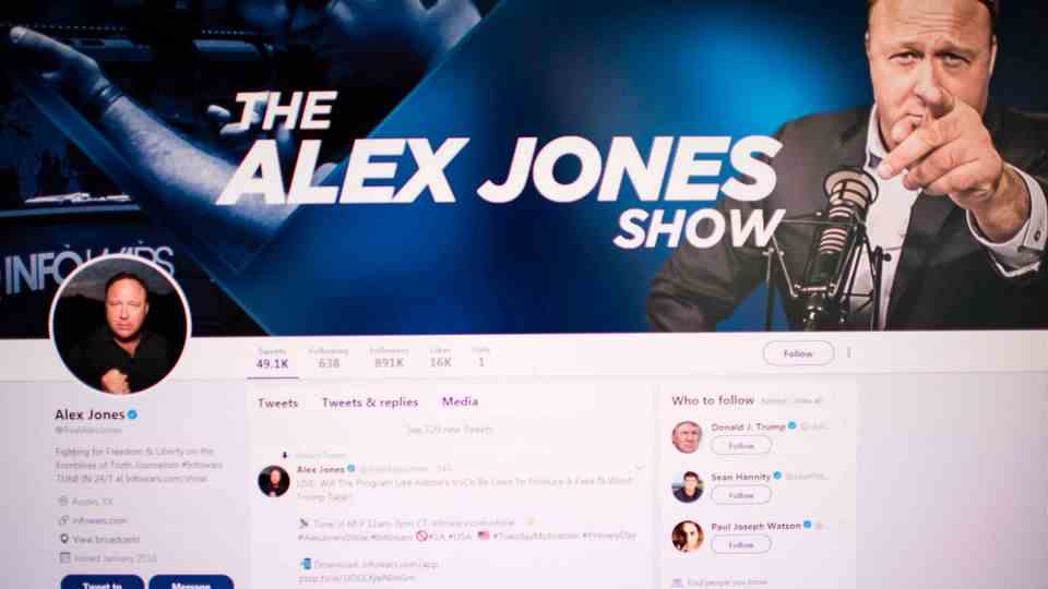 Profile on Twitter Alex Jones