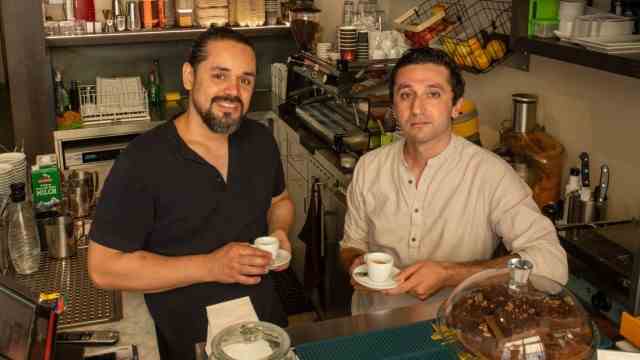 Cupital No.  3: Nino Lammerskötter and Murat Güven are the owners of Cupital No.  3.