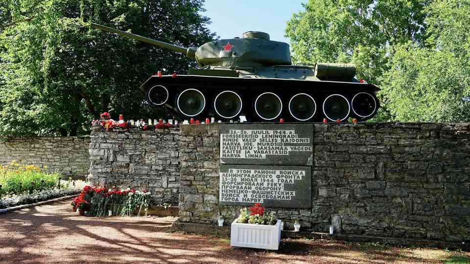 A Russian tank monument in Narva