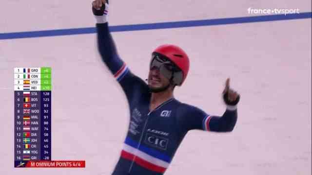 Incredible Donavan Grondin who won the gold medal in the omnium at the end of the suspense ahead of the Italian Simone Consonni and the Spaniard Sebastian Mora Verdi.