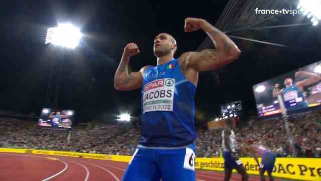 A year after becoming Olympic champion in the 100m, the Italian Marcell Jacobs, in 9"95, equaled championship record, wins European gold.  Medals for the British Zharnel Hugues (9"99) and Jeremiah Azu (10"13).  Mouhamadou Fall, in 10"17, ranks 5th.