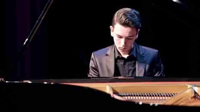 Concert series: Studied at the renowned Juilliard School: the pianist Jonas Aumiller.