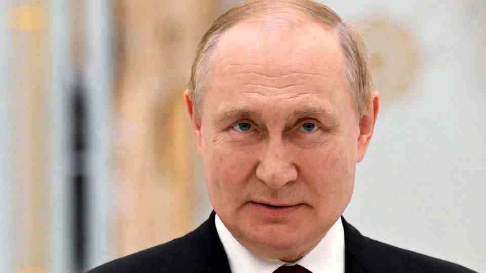 Retribution for EU sanctions: Russian President Vladimir Putin