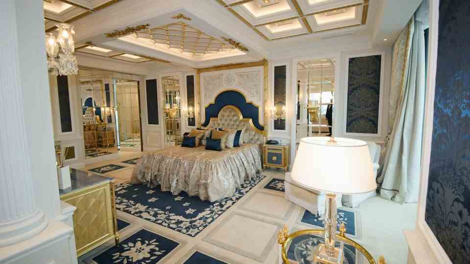 The focal point of the bedroom: the fully adjustable bed with several electric motors.  However, the sheikh never moved into the residence set up for Khalifa bin Hamad Al Thani at Atlantis by Giardino.  The 84-year-old died in October 2016 shortly before the suite was completed.