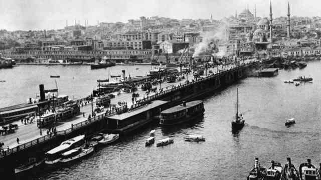German-Turkish History: Second Home: View of the Galata Bridge and the City of Istanbul in 1941.