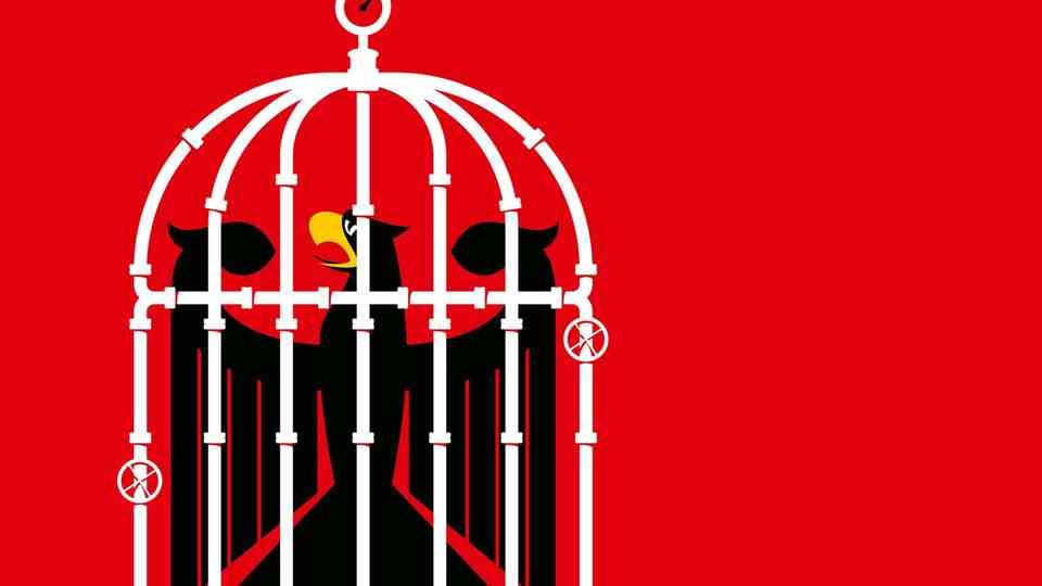 Symbol for the German economy: the imperial eagle in a cage