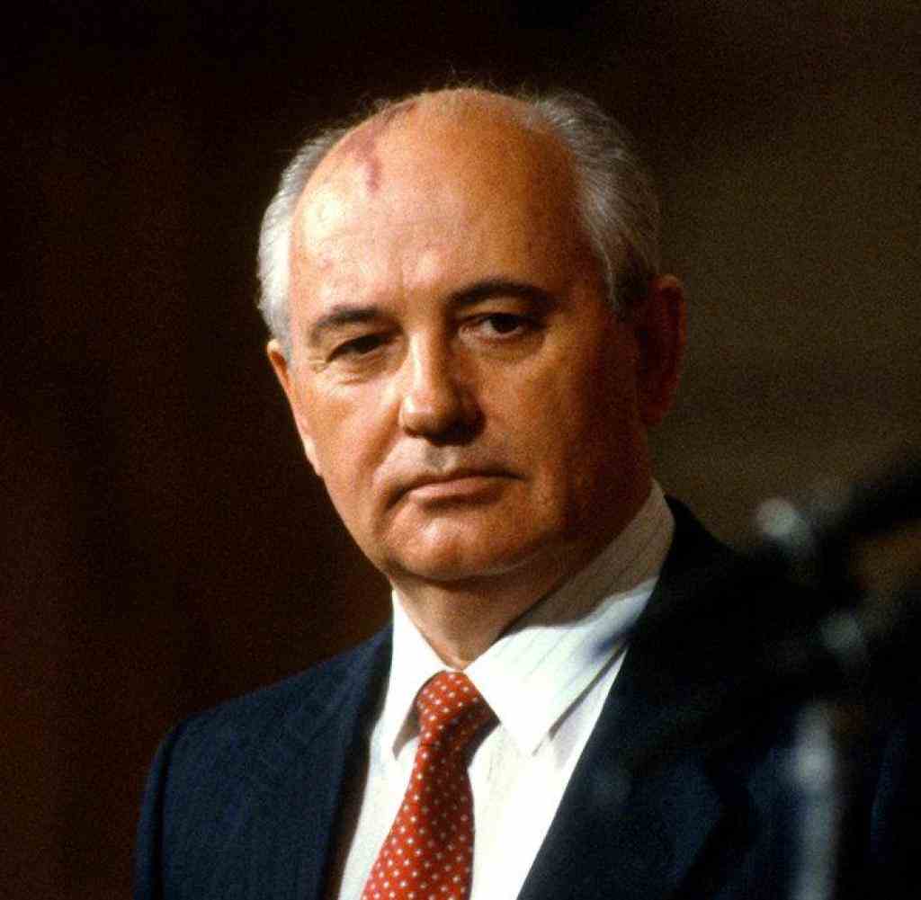 Kombo Stürmer Gorbatschow