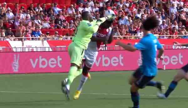 The contentious exit of Mandanda during Monaco-Rennes, August 13, 2022
