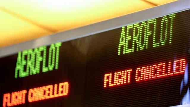 Russia: Aeroflot flights are canceled, like here at Los Angeles airport, because of the sanctions.