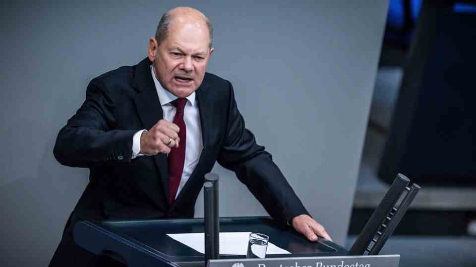 Chancellor Olaf Scholz in the general debate in the Bundestag