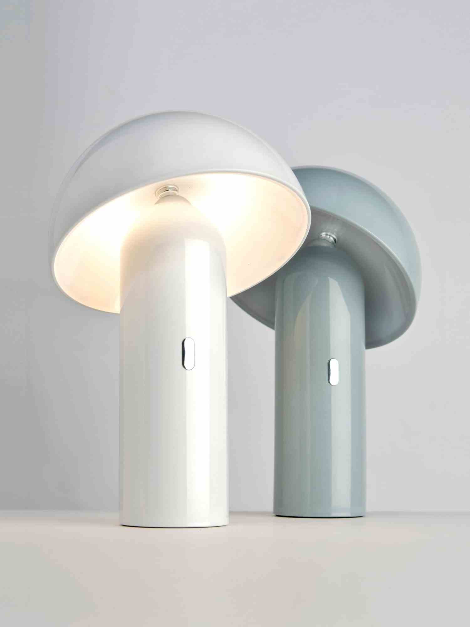 The Mushroom Table Lamp 