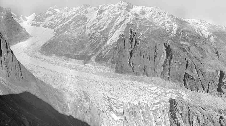 The Fiescher glacier around 100 years ago when there was still a lot of ice here