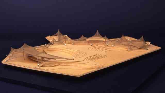 20 years Pinakothek der Moderne: The model of the Olympic roof by Behnisch & Partner from the collection of the Architekturmuseum.