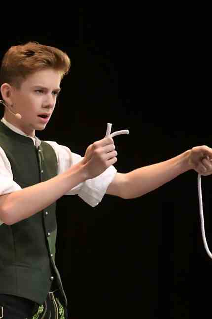 Entertainment: Magic Maxl is only 15 years old and was able to call himself Magician of the Year in 2021.