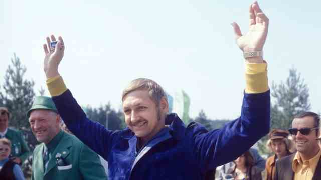 SZ series: Olympic heritage: Classic amateur: The Swedish sports shooter Ragnar Skanåker, a six-time Olympic participant and the first gold winner in Munich, always earned his living as a gas station attendant.