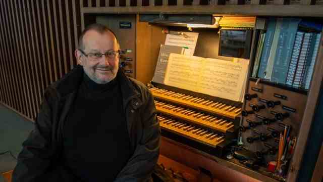 Interview: Burkhard Kuttig has been organist in St. Stefan for 41 years.