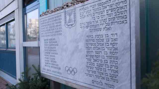 SZ series: Olympic heritage: For a long time, the plaque at Connollystrasse 31 in the Olympiadorf was the only place of remembrance.