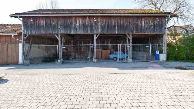 Urban development in Ebersberg: The old shed on the site is to be replaced by a residential building.