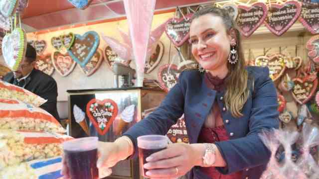 A look back at the Oktoberfest: mulled wine on the festival grounds: This is rarely the case, but this year it was that time again.