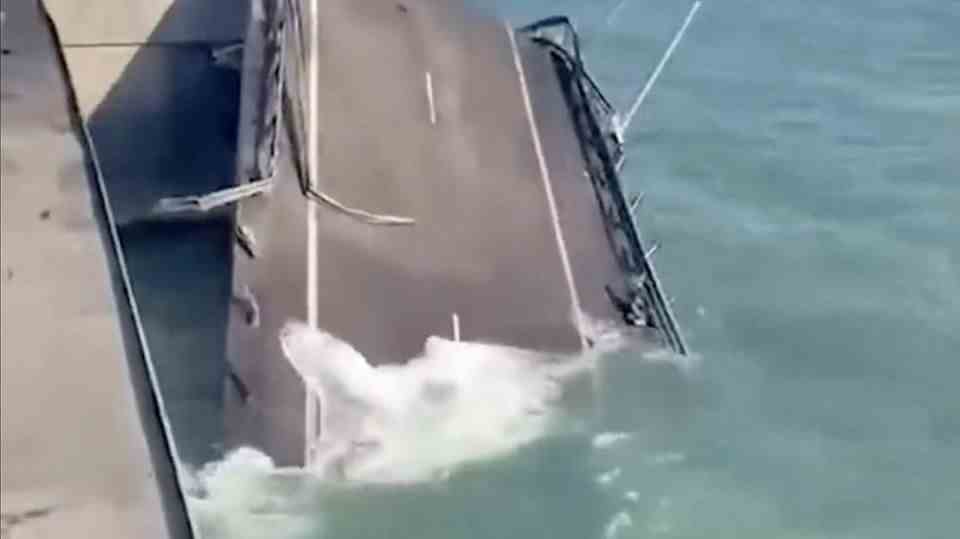 A lane of the Crimean bridge collapsed into the sea 